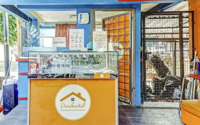 Super OYO 90692 Point Hostel