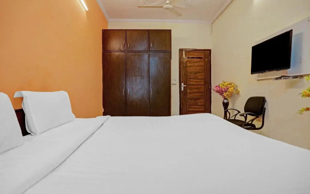OYO Flagship 80533 Green Homes