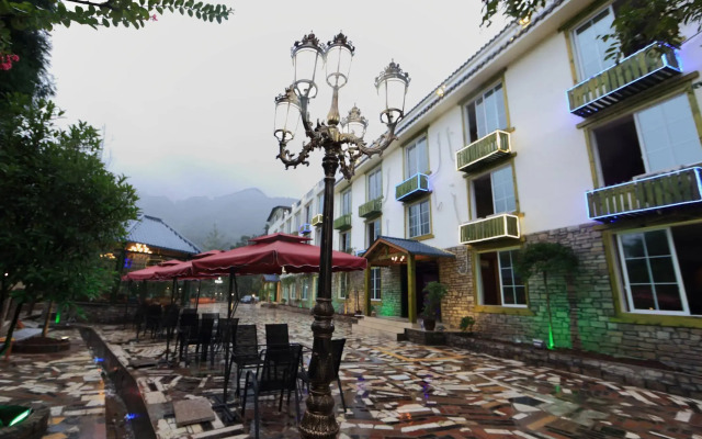 Panshan Tingquan Tuwo Holiday Resort