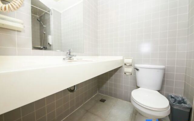 Jinjiang Inn Shaoxing Keqiao World Trade Center Hotel