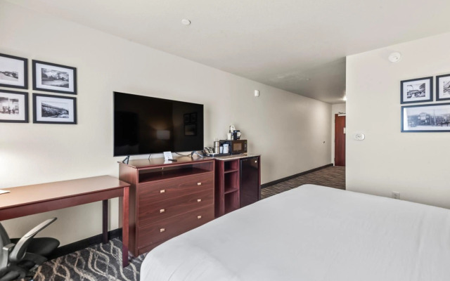 Cobblestone Hotel & Suites - Cullman