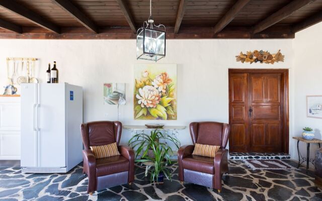 Casas Pilar, Aurora y Tarabilla en finca ecológica