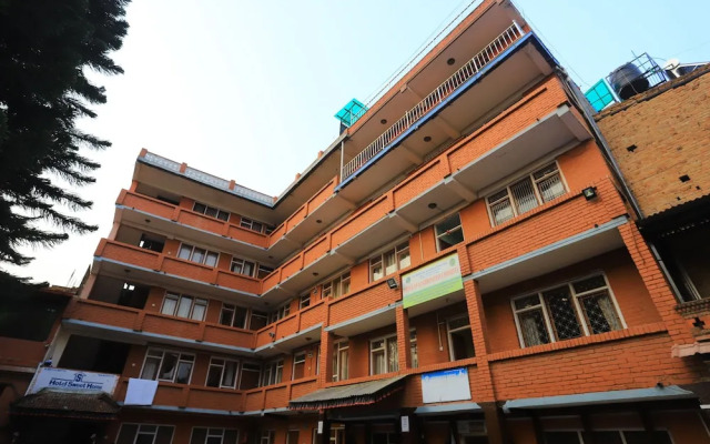 OYO 299 Hotel Sweet Home