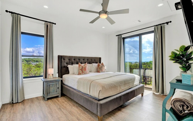 Luxury Lakeview Home W/pool-beach and Boat Access