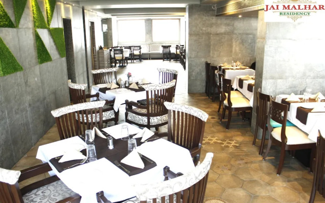 OYO 13468 Hotel Jai Malhar Residency