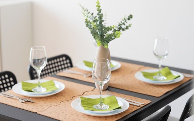 Nature & Bright Apartment by Renters