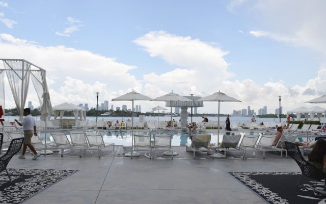 Miami World Rental - Mondrian 401