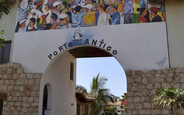 Porto Antigo Hotel Residence
