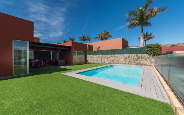 Par 4 Villa 20 GTCar