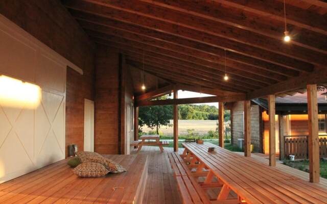 Evolution Wood Accommodation