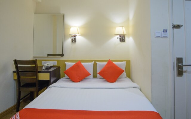 OYO 371 Grand Eastern Hotel