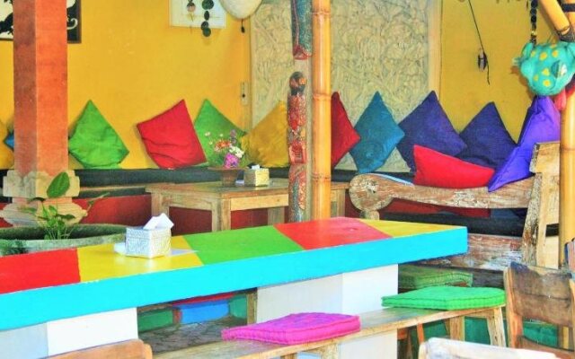 The Happy Mango Tree - Hostel