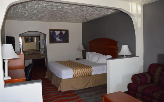 Travelodge Inn & Suites by Wyndham Norman