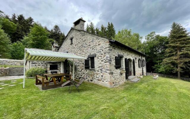 Gîte Queyrières, 5 pièces, 8 personnes - FR-1-582-285