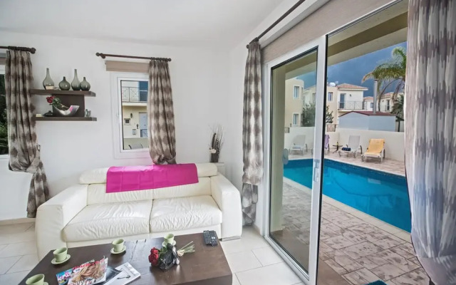 Villa Carmen,2 Minute Walk To Beach
