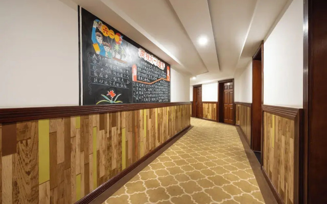 Nostalgia Hotel Zhangjiakou Victoria Sq
