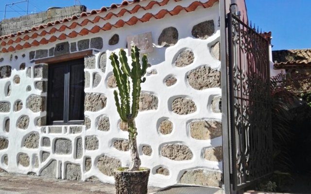House With 2 Bedrooms in Vega de San Mateo, With Wonderful Mountain Vi