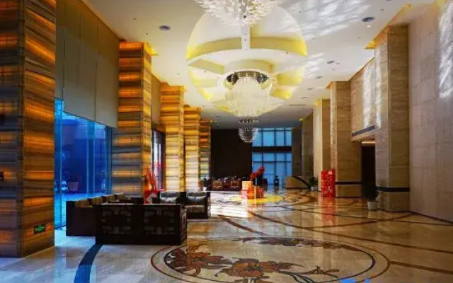 Rig Holiday International Hotel