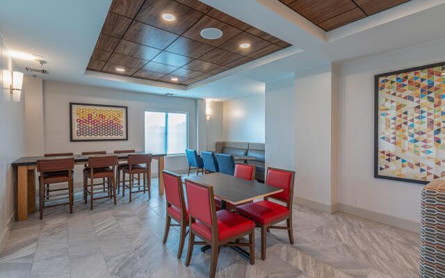 Holiday Inn Express & Suites Asheville Downtown by IHG