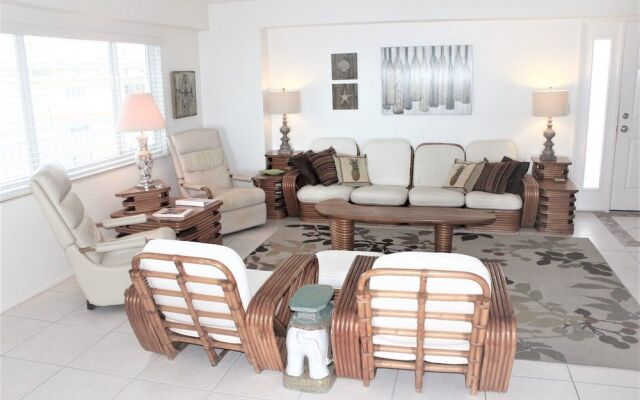 Jamaica Royale 602 - 2 Br Condo