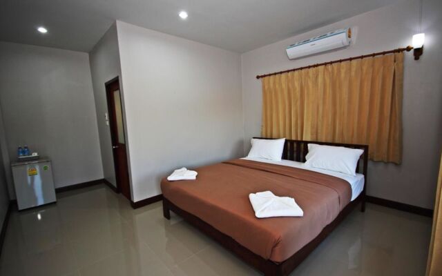 Rai Lam Poo Farm and Camping Resort