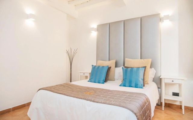 Fontana di Trevi Diamond Boutique