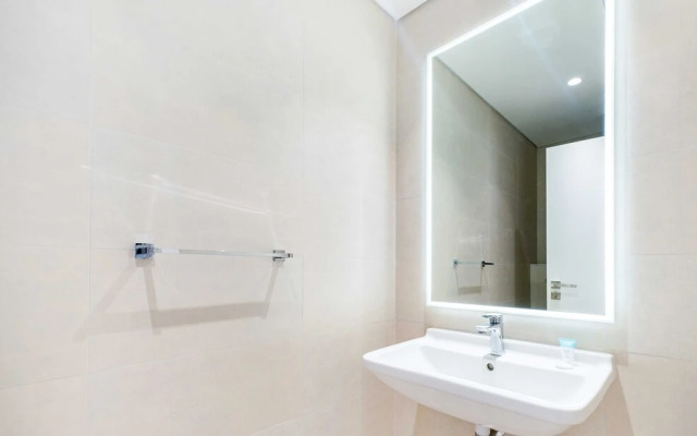 Lux  The La Rive Sea View Suite