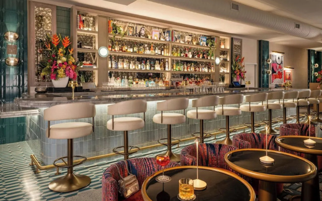 Moxy St. Petersburg Downtown