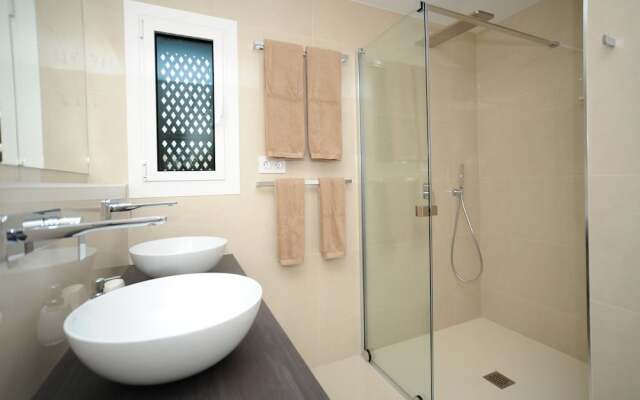 Luxury villa sea views by CanariasGetaway