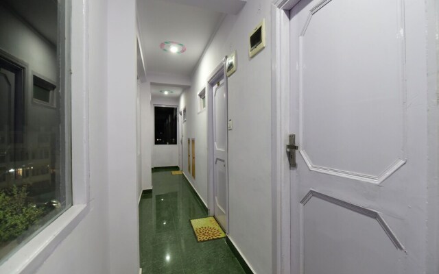 OYO 13836 Hotel Manu Vatika