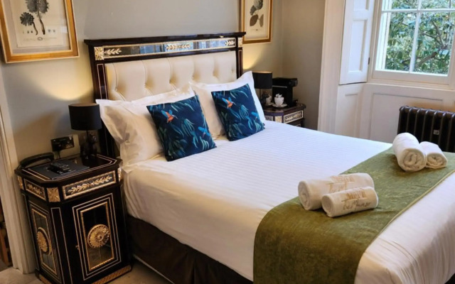 Weston Manor Hotel