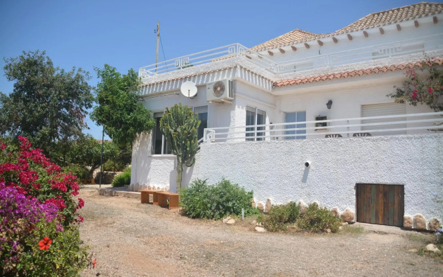 Chalet Con Piscina A 1 Kilometro De La Playa Cartagena