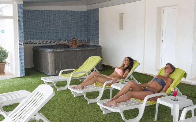 ICON Valparaiso - Adults Only