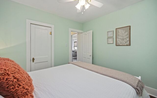 Cozy Home in Downtown Loveland W/ Free Bikes!