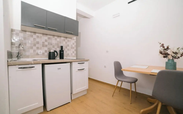 The Rooftop Apartment with Sea view