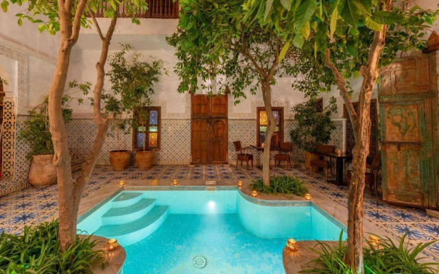 Riad Yamina52