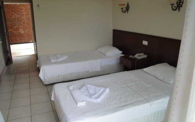 Feronia Hills Hotel