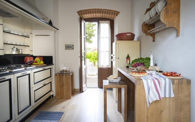 Luxury Refined Villa With Pool-villa Charme