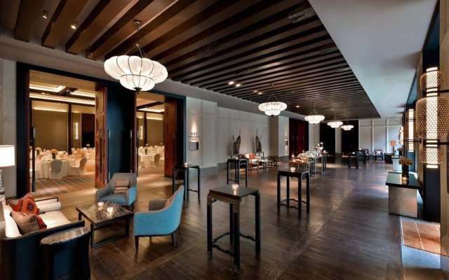 Shangri-La Resort, Shangri-La