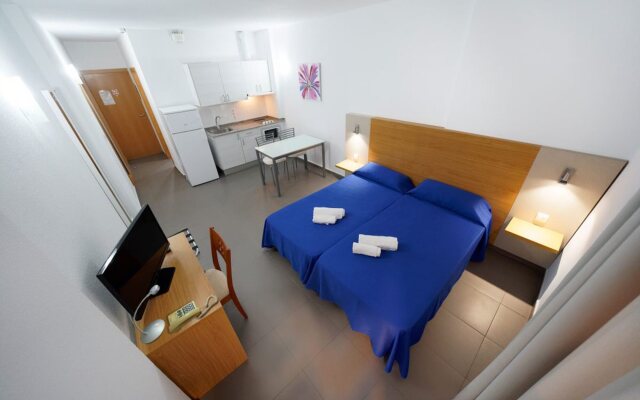 Mhc Arenales Hotel