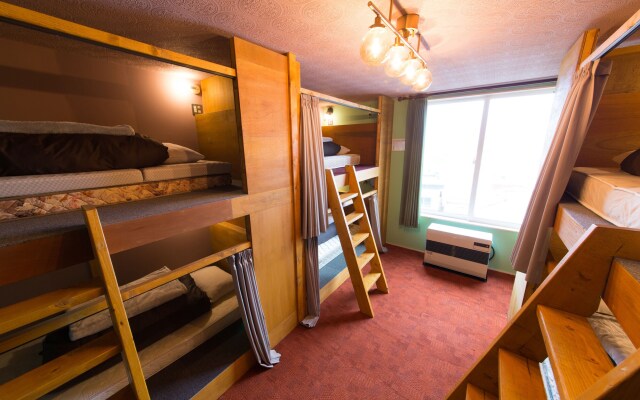 Little Barrel Guest House - Hostel