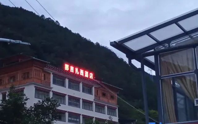 Hotel Nagyzasi Dechenz