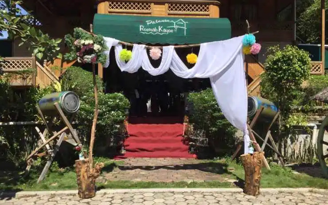 Palanta Roemah Kajoe Syariah Villa