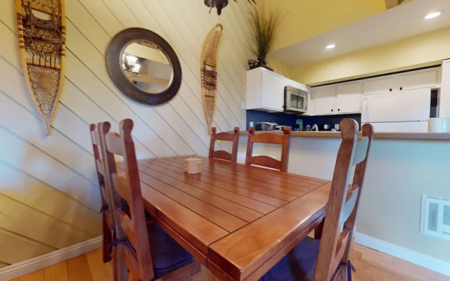 Bigwood #30 2 Bedroom Condo