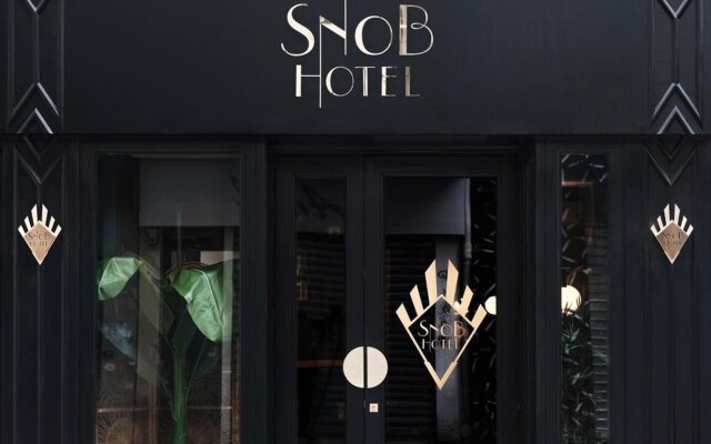 Snob Hotel