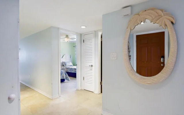 Land's End 5-305 Gulf-bay Front