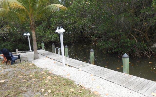 Sunshine Island Inn