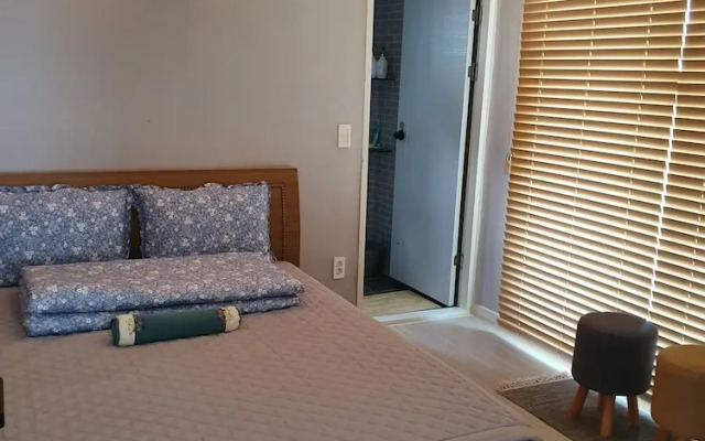 Mokpo Magiclamp Guesthouse