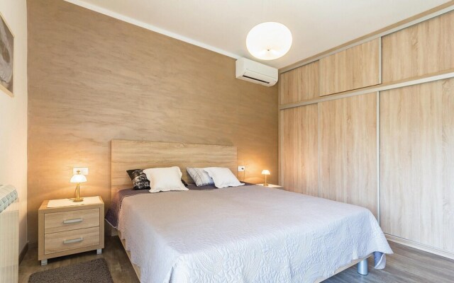 Nice Home in Medulin With Wifi and 3 Bedrooms