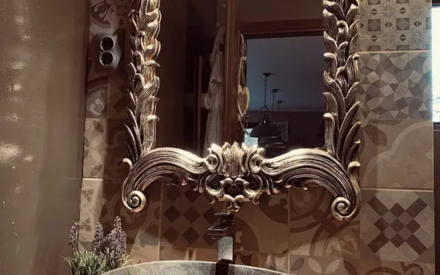 Luxury Lake House & Glamping